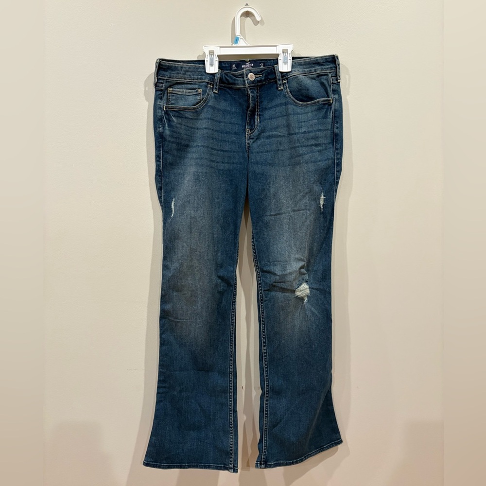 Hollister Low Rise Boot Cut Jeans Size 11 Short
